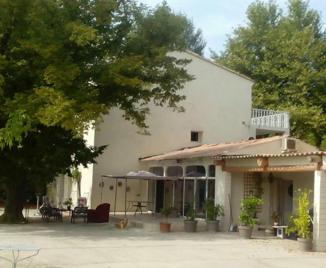 Au Pays Du Ventoux Bed and Breakfast Le Thor Buitenkant foto
